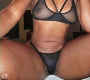 Layyina sex date in Puyallup